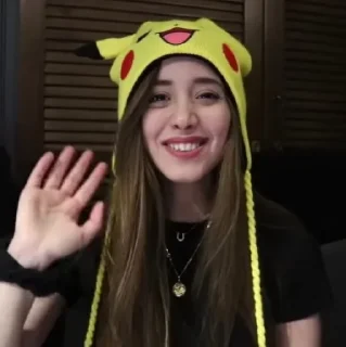 Sticker from Mia Plays 2 @MiaPlays @ElOlive