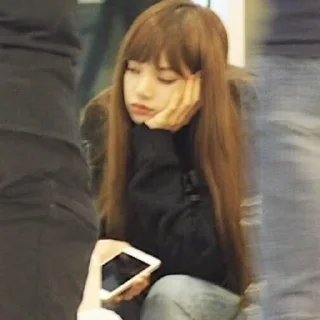 😪 emoji ♱ʟɪsᴀ࿇@Blackpink_stickerr4 ✟ Telegram sticker 11 of 50