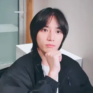 Sticker from ,, beomgyu : @xordinarysticker .