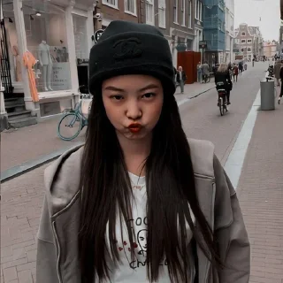 😘 emoji ༶ᴊᴇɴɴɪᴇ៚ @BlackPink_Stickerr4 ✦ Telegram sticker 13 of 50
