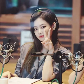 ✌ emoji ༶ᴊᴇɴɴɪᴇ៚ @BlackPink_Stickerr4 ✦ Telegram sticker 21 of 50