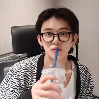 Sticker from yeonjun ، @txtpackss