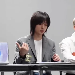 🌱 emoji Beomgyu' @TXTPackss Telegram sticker 15 of 25