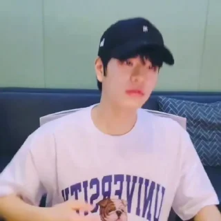 Sticker from @seungkz seungmin