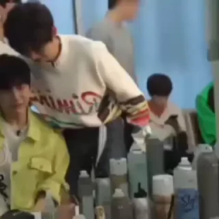 😭 emoji 𝘔𝘶𝘭𝘵𝘪 @loumiw Telegram sticker 22 of 40