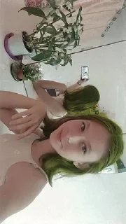 💚 emoji life lelika Telegram sticker 11 of 47