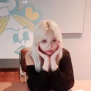 🌟 emoji K-pop  (G)i-dle Telegram sticker 15 of 19