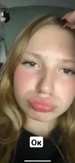 🥵 emoji Lisa krasotka Telegram sticker 1 of 15