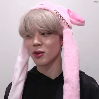 Sticker from 𝗏𝗆𝗂𝗇𝗄𝗈𝗈𝗄﹐@b4ngif  :𖠗