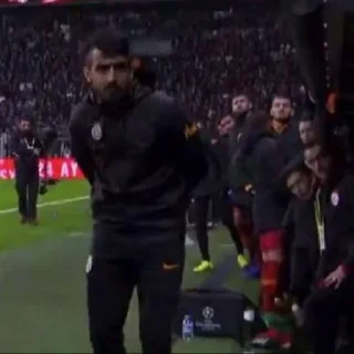 🤨 emoji 💛❤️ Galatasaray ❤️💛 Telegram sticker 14 of 37