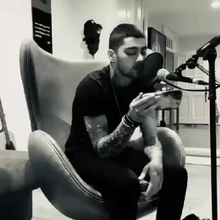💱 emoji Zayn malik (@SpaTiul) Telegram sticker 22 of 30