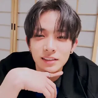 🛰 emoji ˓ 𝖧𝖾𝖾𝗌𝖾𝗎𝗇𝗀 ¸  @Peaxnia Telegram sticker 17 of 30