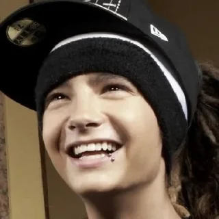 😄 emoji Tom Kaulitz ❣️ Telegram sticker 23 of 48