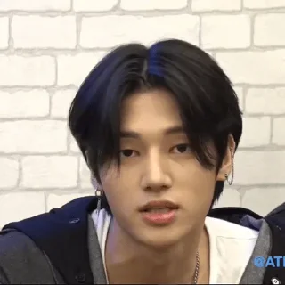 🛵 emoji Wooyoung|@AteezFun Telegram sticker 16 of 61