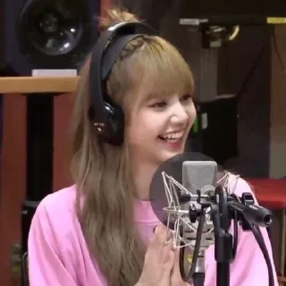 Sticker from ♱ʟɪsᴀ࿇@Blackpink_stickerr4 ✟