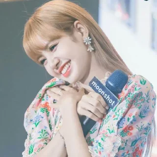 🥰 emoji ༊ʟɪsᴀ♡ྀུ྇️ @Blackpink_stickerr4  Telegram sticker 14 of 50
