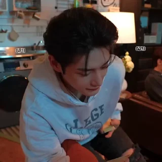 🎫 emoji @MNETDNO ; ZEROBASEONE ' Film Behind Telegram sticker 14 of 45