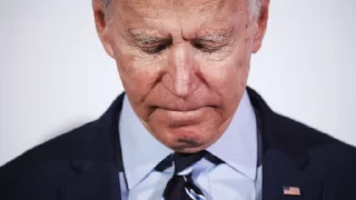 👑 emoji Joe Biden Telegram sticker 15 of 32