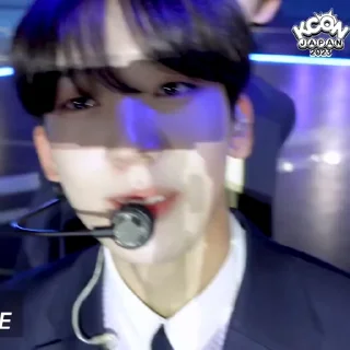 Sticker from @mnetdno // "Here I Am" Zb1 Selfie MV