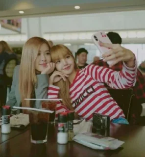 Sticker from -^CHAELISA^- * @blackpink_sticker *