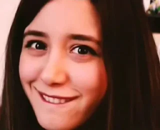 😬 emoji Mia Plays @MiaPlays @ElOlive Telegram sticker 10 of 120