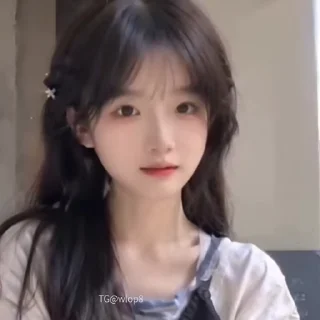 👩‍🦳 emoji @toptg2 表情包大全-动态美女 Telegram sticker 8 of 43