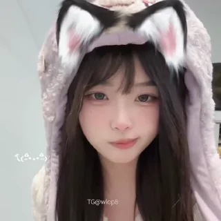 👸 emoji @toptg2 表情包大全-动态美女 Telegram sticker 1 of 43