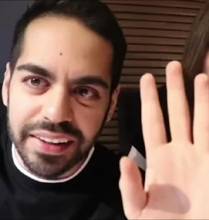 🖐 emoji Mia Plays 2 @MiaPlays @ElOlive Telegram sticker 9 of 120