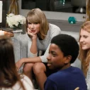 🌸 emoji 【Taylor Swift】 Telegram sticker 7 of 105