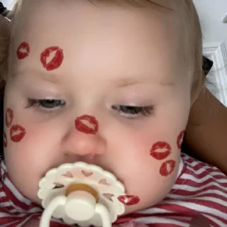 💞 emoji каралева😍 Telegram sticker 13 of 70