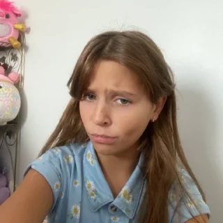 🤨 emoji каралева😍 Telegram sticker 9 of 70