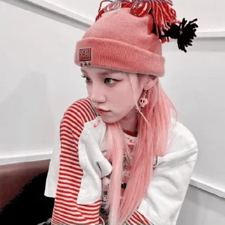 🌟 emoji Yuqi Telegram sticker 16 of 38