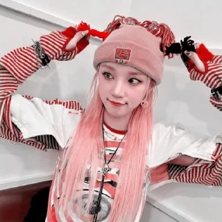 🌟 emoji Yuqi Telegram sticker 15 of 38