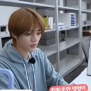 😱 emoji Distorted - kpop Telegram sticker 23 of 62