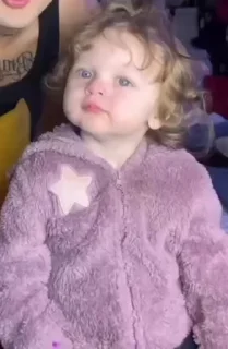 Sticker from Baby² @voonaa