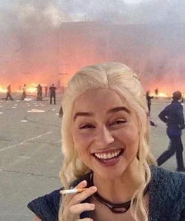 😀 emoji Queen Emilia clarke Telegram sticker 18 of 69