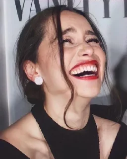 😂 emoji Queen Emilia clarke Telegram sticker 15 of 69