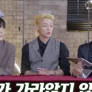 🔦 emoji ㅤㅤㅤㅤchᦢꪱ məow . : @ci3co Telegram sticker 13 of 40