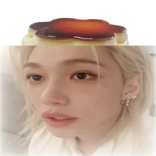 ᷒ ᷭ  𝚳ׅ𐔤 Felix ׄ  ֪@chewszs sticker preview 2
