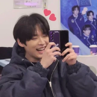 💋 @snezhok_wh1te, стикер Telegram 8 из 27