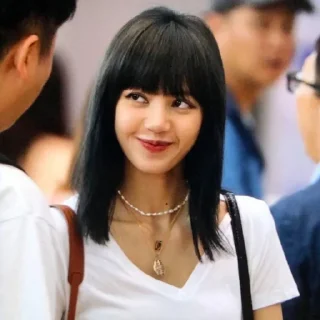♱ʟɪsᴀ࿇@Blackpink_stickerr4 ✟