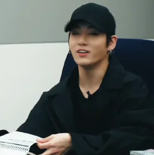 ⸂ 𝖩𝗎𝗇𝗀𝗄𝗈𝗈𝗄 ’𝗌 ៸ @ZeusGifs .
