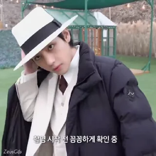 ◽️ ‌   ‌𝖳𝗁𝗏    ›    @ZeusGifs ., стикер Telegram 7 из 50