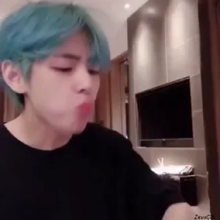ice vkream  ˓ @zeusgifs ˒