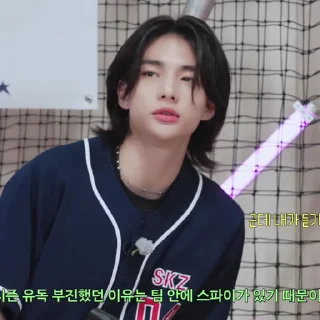 🧢 @Hyunipaack‌‌  ٫  Versace boy, sticker Telegram 8 sur 50