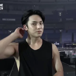 🪮 ‌ ‌ ‌ ‌ ‌ ‌ ‌ ‌ ‌ kim muscle (prediu), sticker Telegram 22 sur 25
