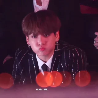 🧬 ⸂ gucci﹕@b4ngif, стикер Telegram 7 из 25