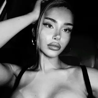 ANGËL @chicagolvrs 🌟
