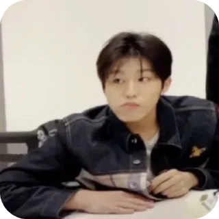 Sticker from @rJewuu