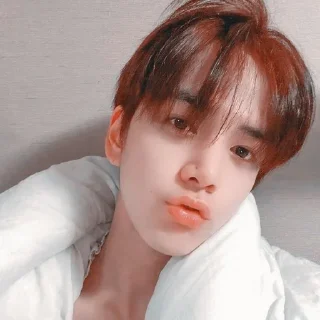 Sticker from ＹＯＵＮＧＨＯＯＮ ＴＨＥ ＢＯＹＺ タ印ゅ @RAYN_JAR